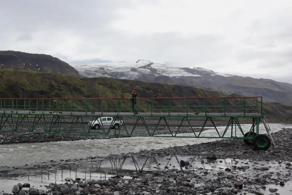 thorsmorkrivercrossing