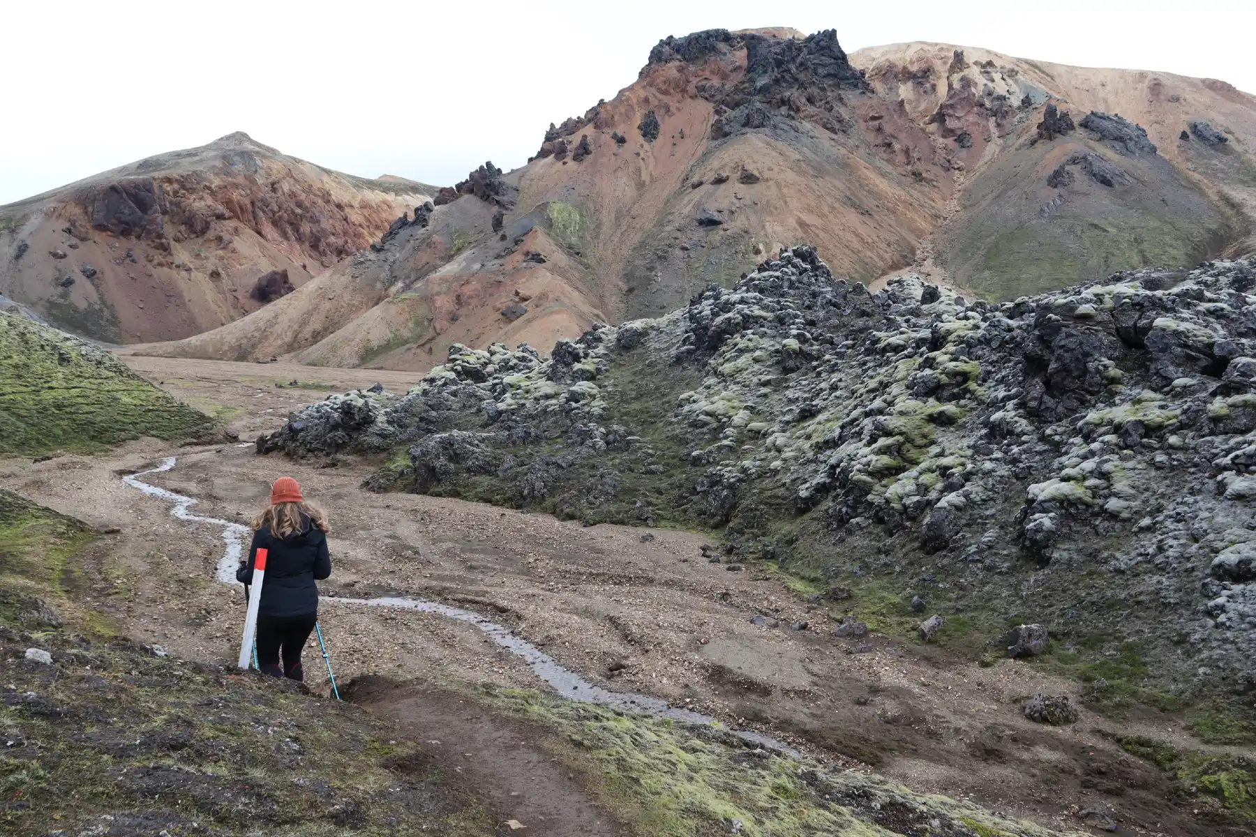 woman-hiking-in-landmannalaugar