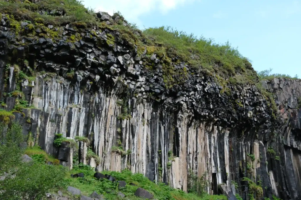 bazaltic-columns-svartifoss